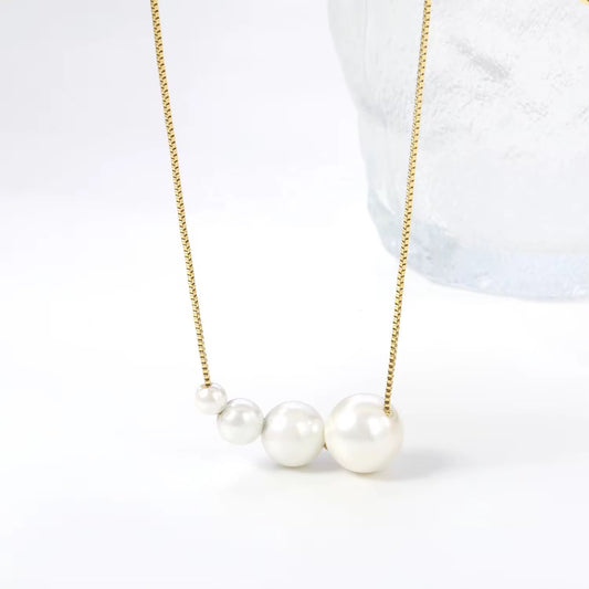 luxury pearl necklce.