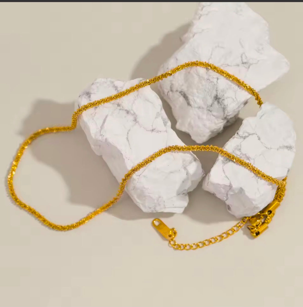 luxury golden  chain
