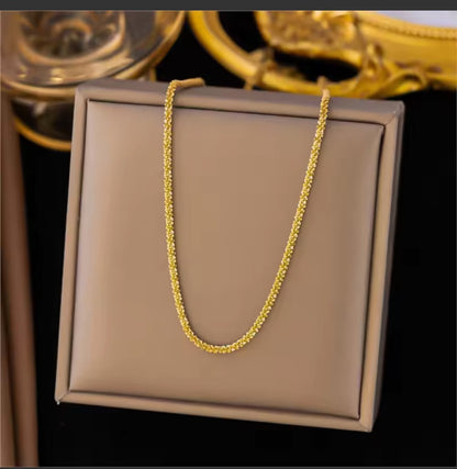 luxury golden  chain